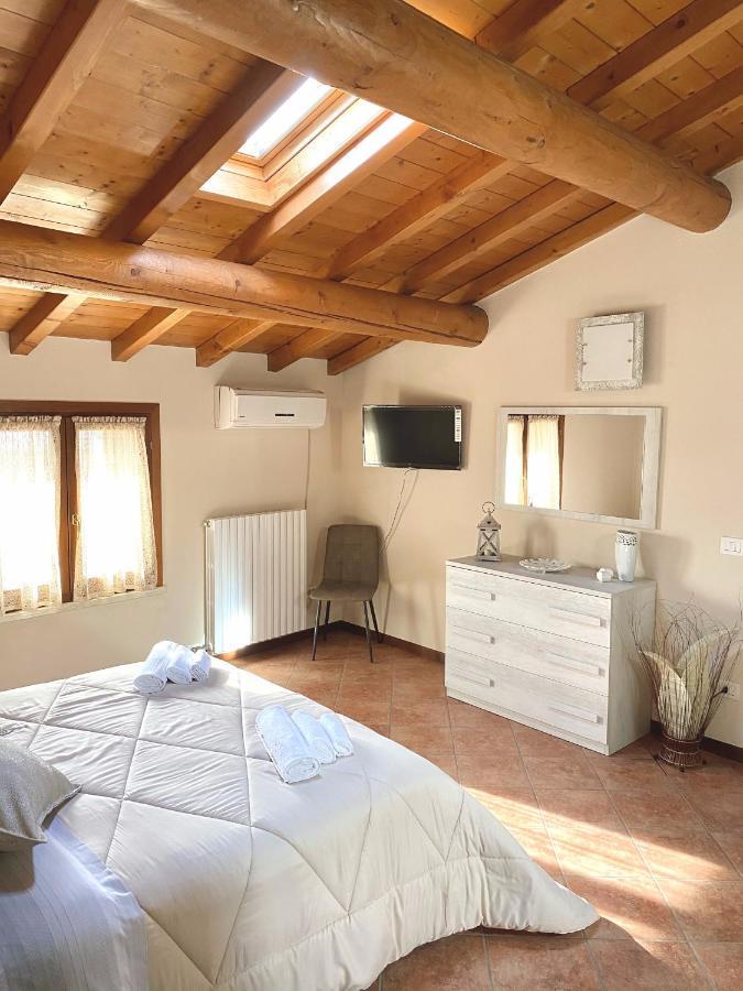 Casa Vacanze Raggio Di Sole Lejlighed Valeggio sul Mincio Eksteriør billede